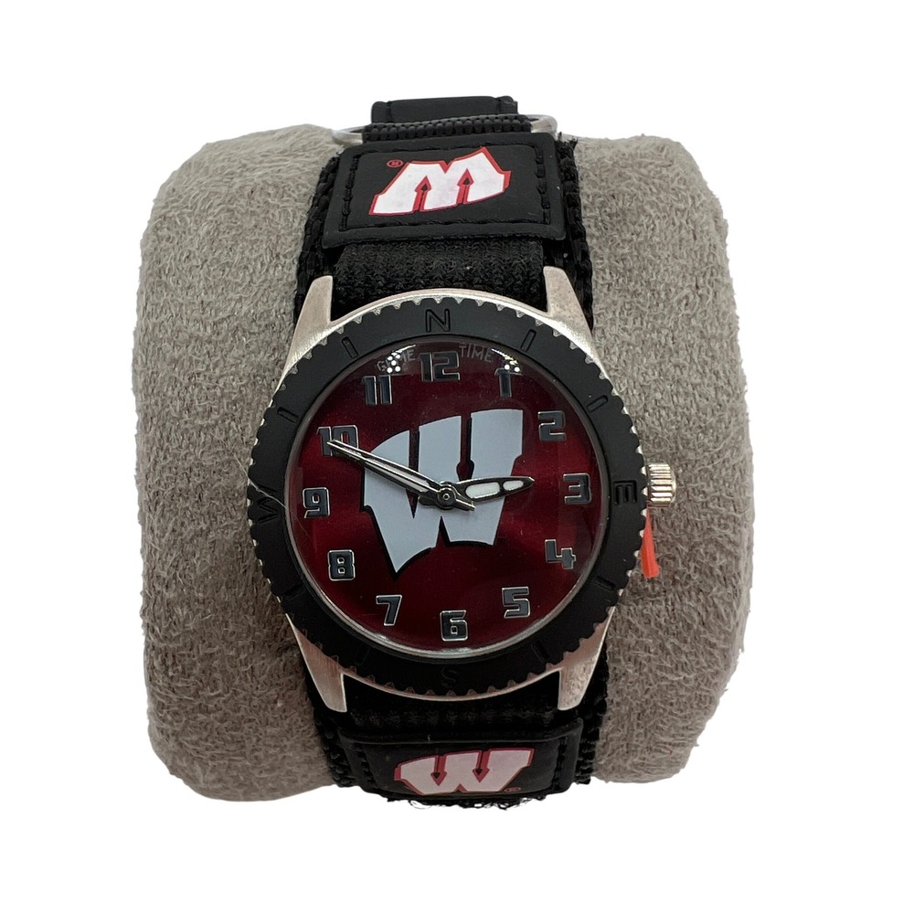 Game Time Wisconsin Badgers NCAA Watch Black Nylon Fastener Strap Red Dial NEW